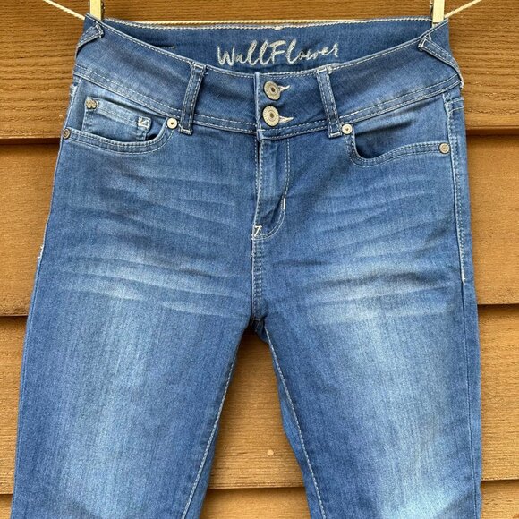 Wallflower Skinny Stretch Double Button Mid Rise Blue Jeans Size 7 - Picture 2 of 12